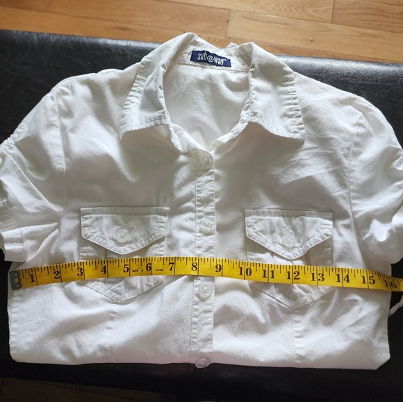 Sub way white buttons up blouse, short sleeves, size S - Picture 8 of 9